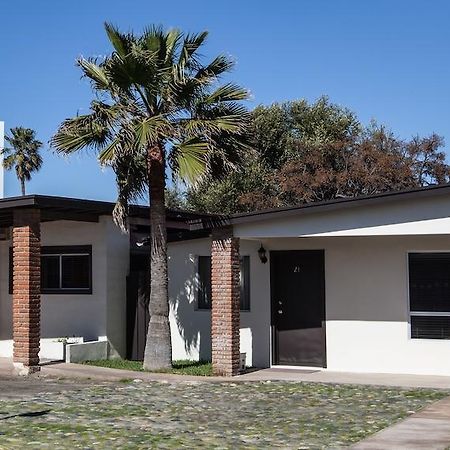 California Villas Y Hotel إنسينادا المظهر الخارجي الصورة